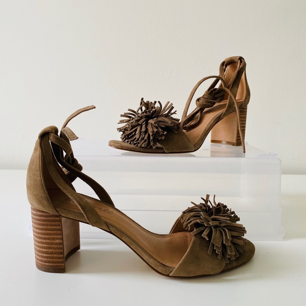 Madewell Pompom Sandal | Taupe/Green | Size: 6.5